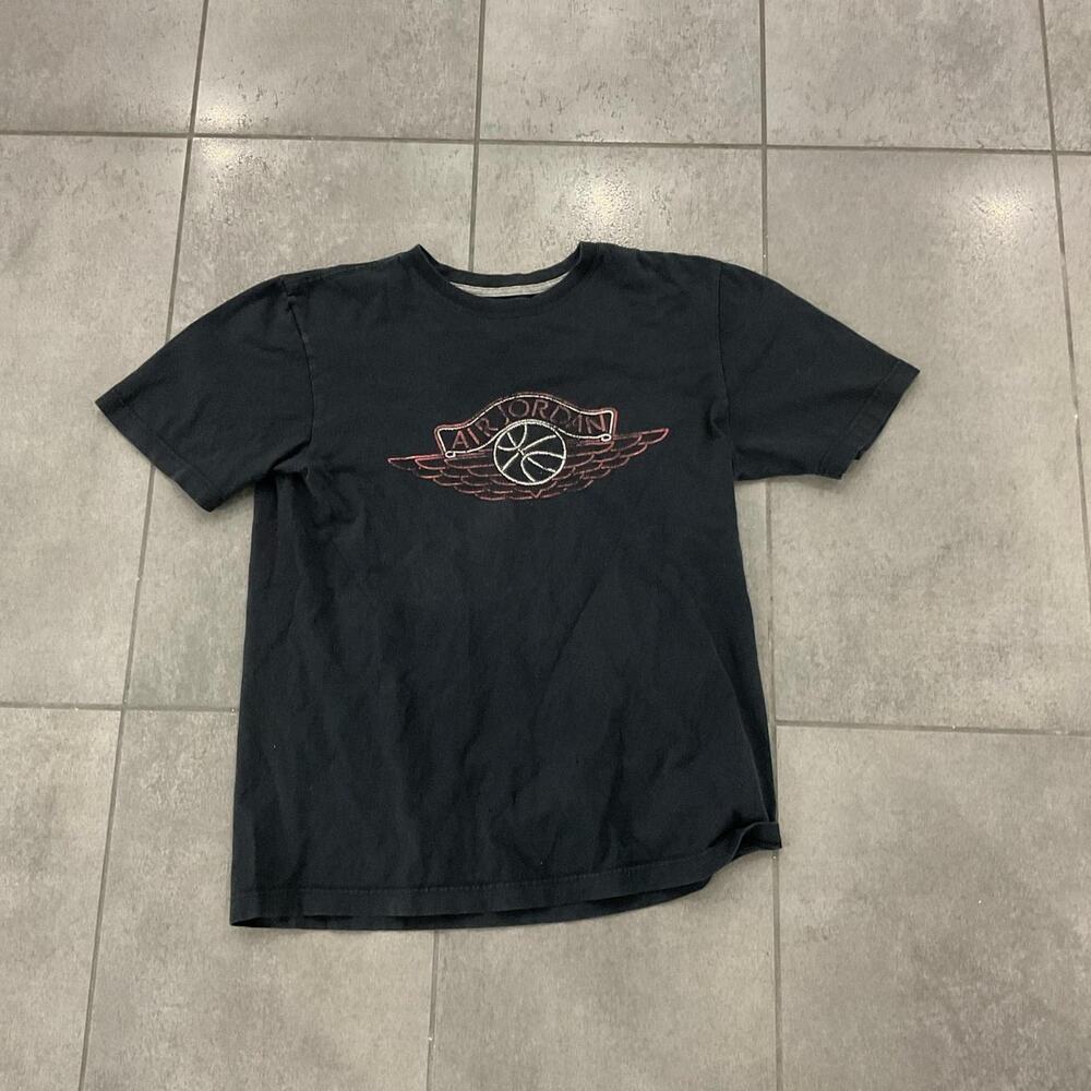 Pre loved air jordan size medium